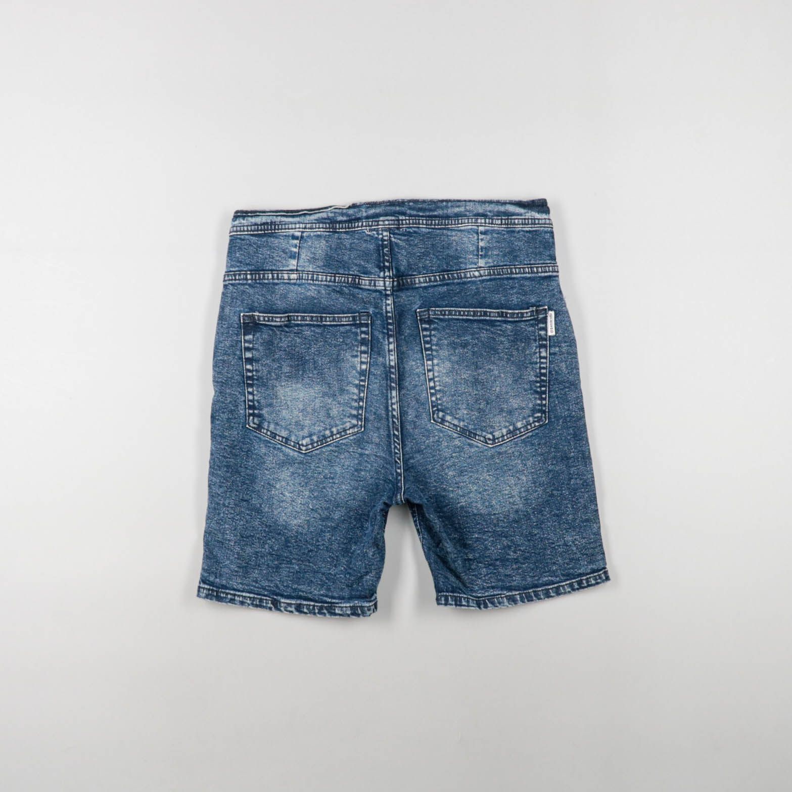 шорты Ineffable