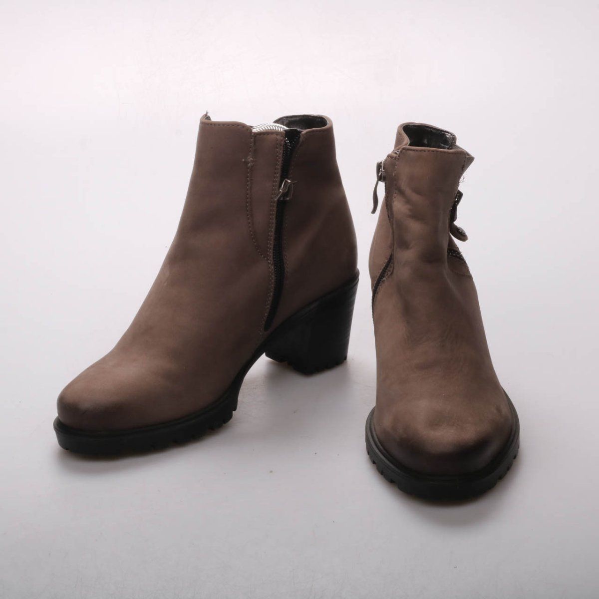 ботильоны Ara