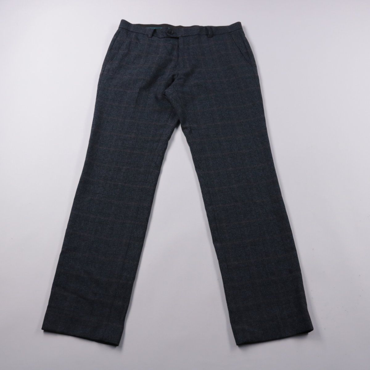 брюки не указано