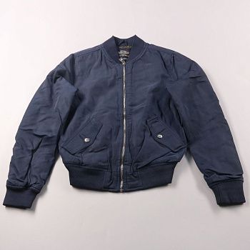 бомбер Bershka