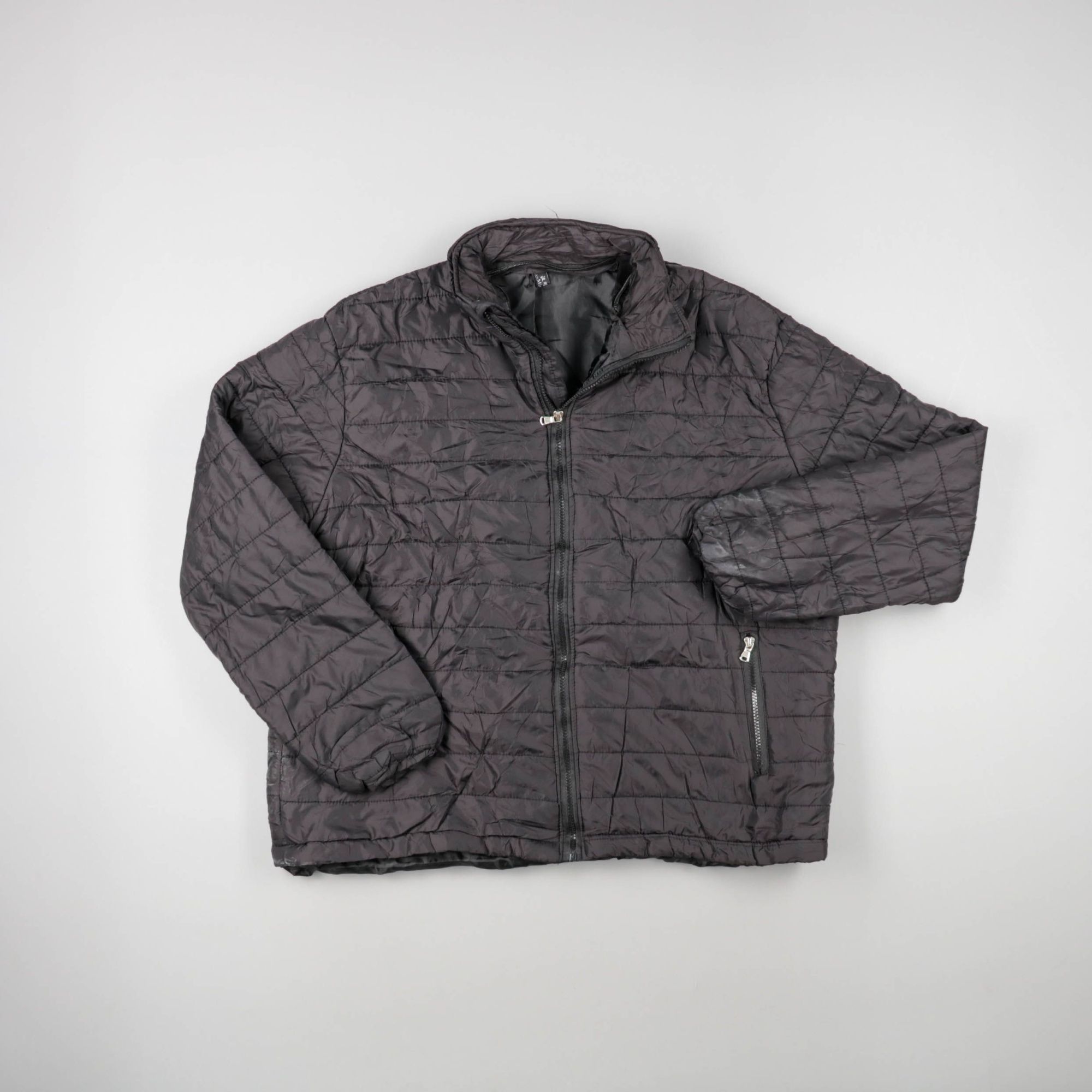 куртка не указано