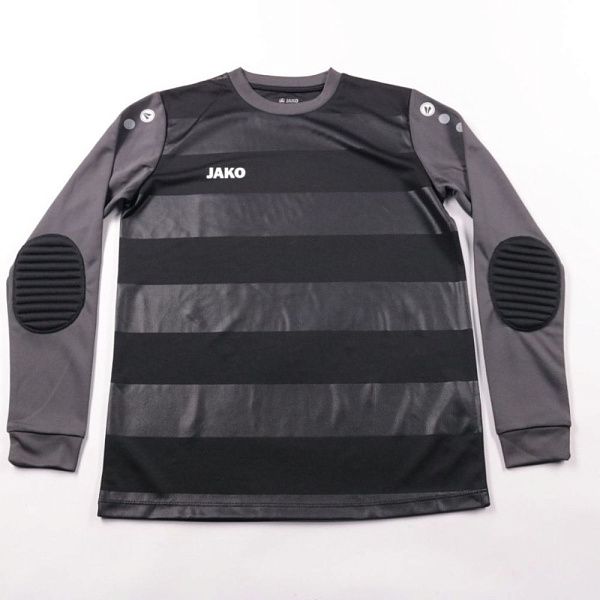 Пиджаки и костюмы