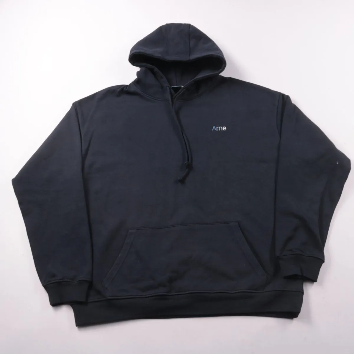 худи Arne