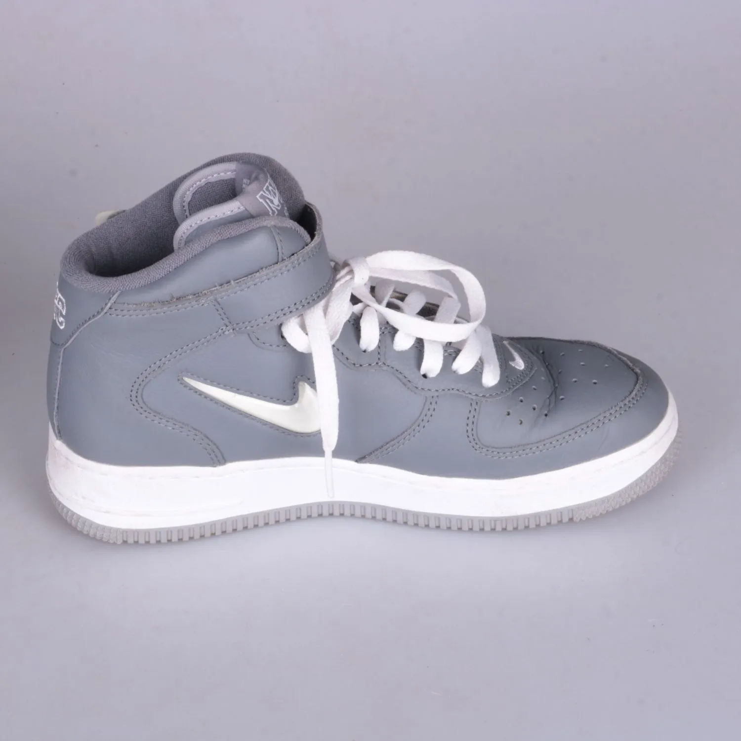 кроссовки Nike