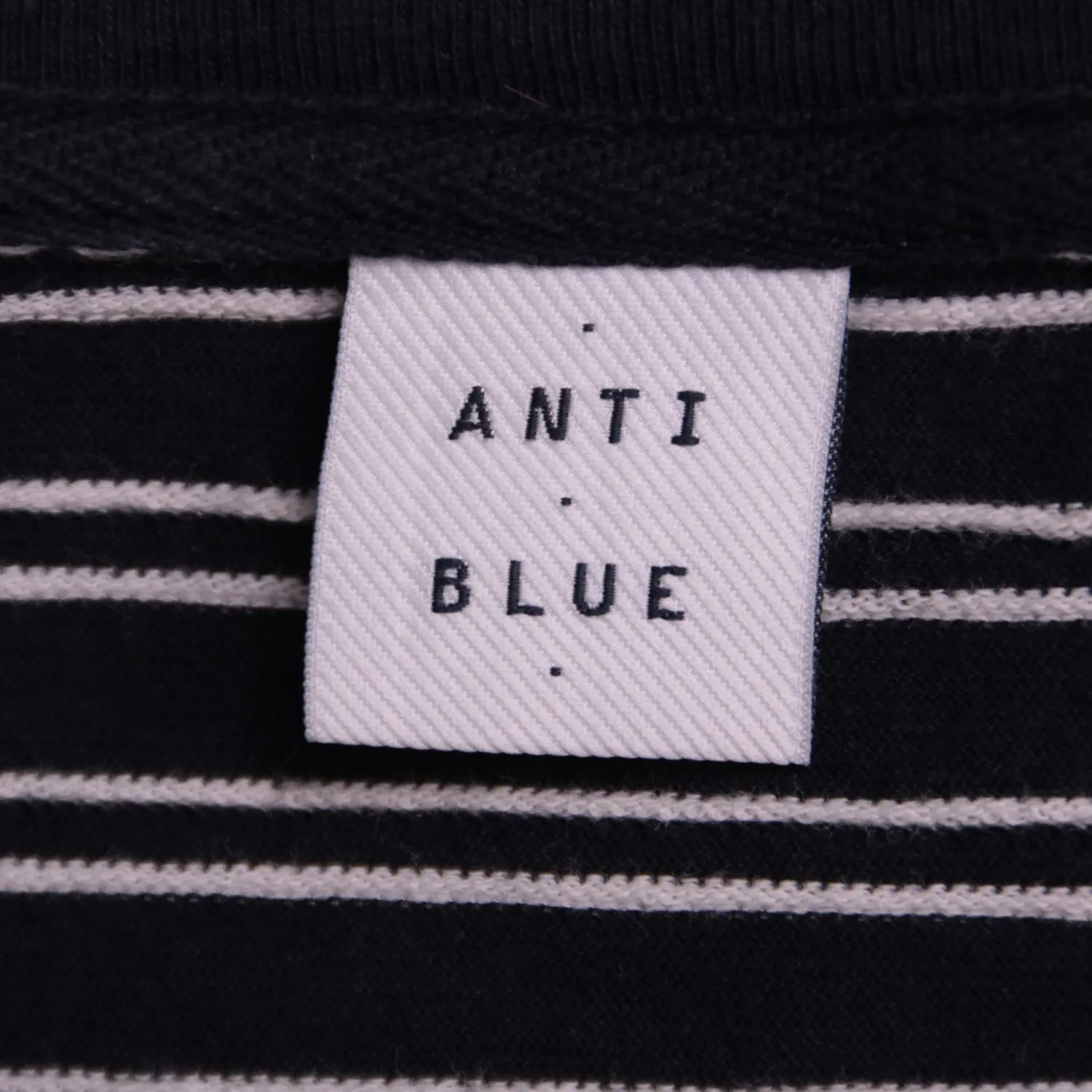 футболка Anti Blue