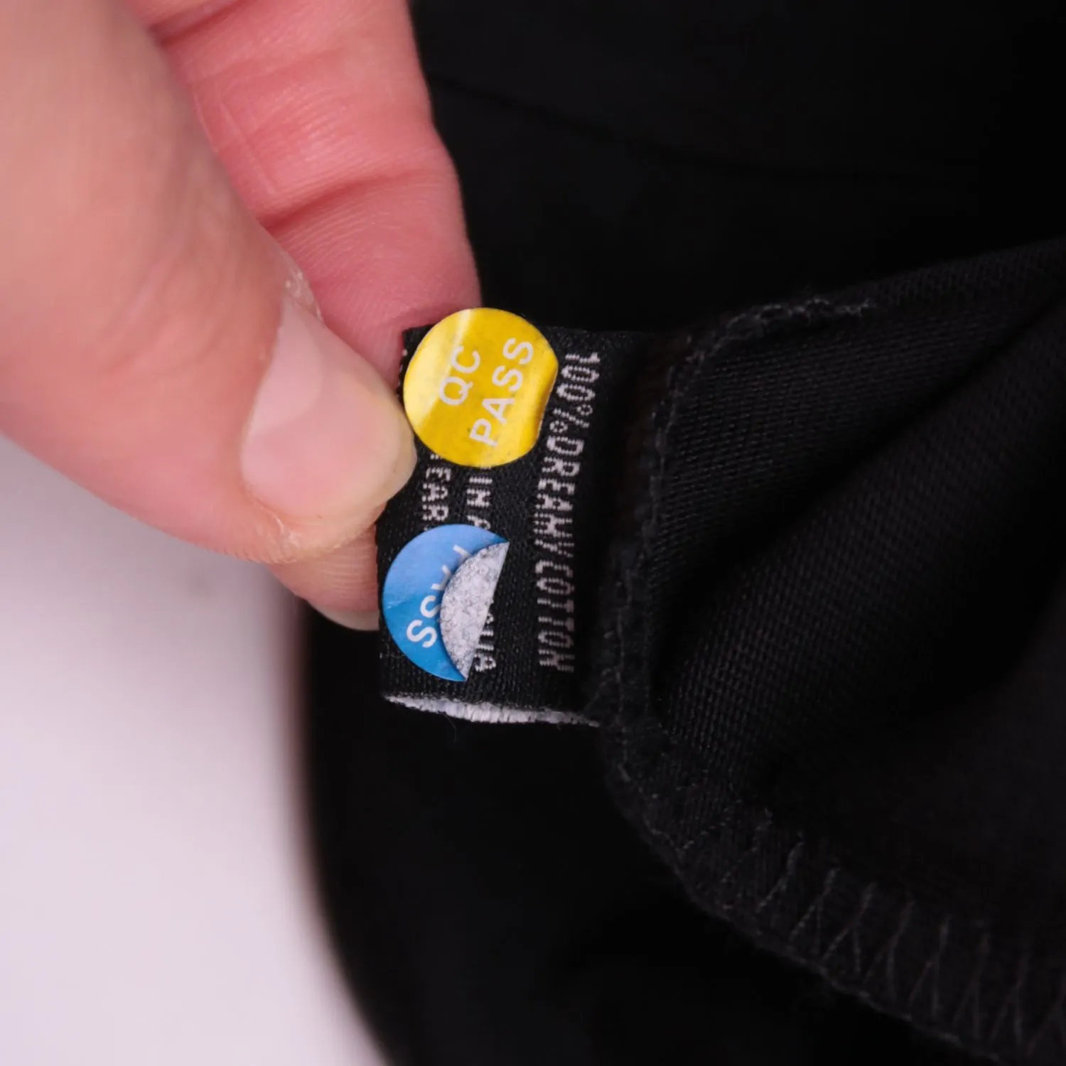 Чёрная футболка Thread Heads с крупной надписью, размер 60 (3XL)
