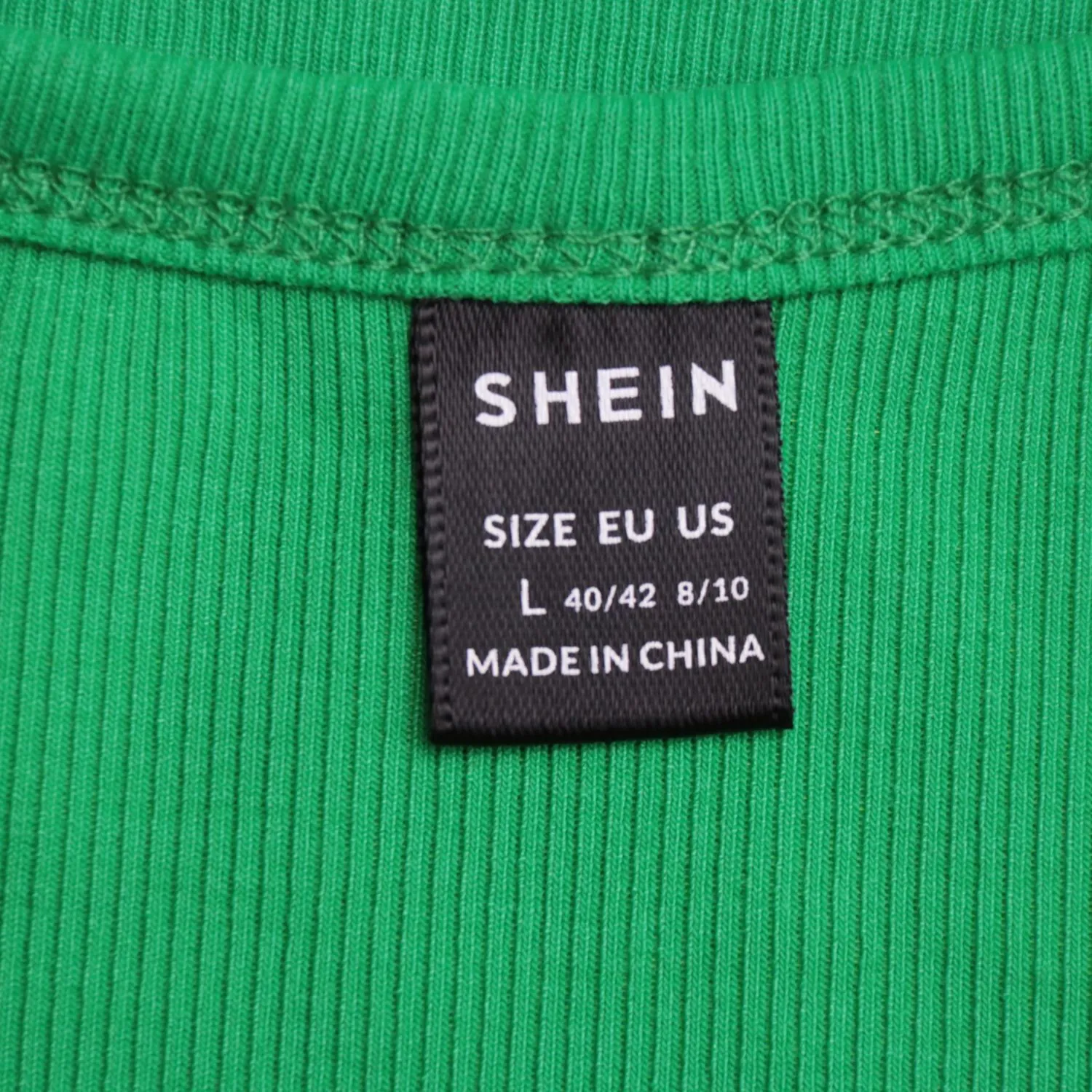 Зелёная майка SHEIN из трикотажа в рубчик, размер 48 (L)