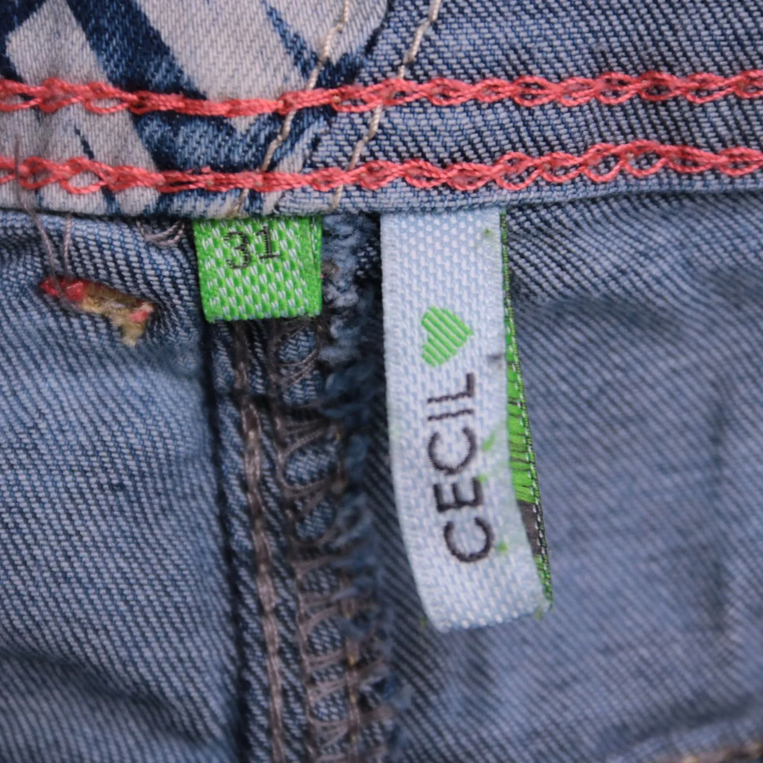 джинсы Cecil