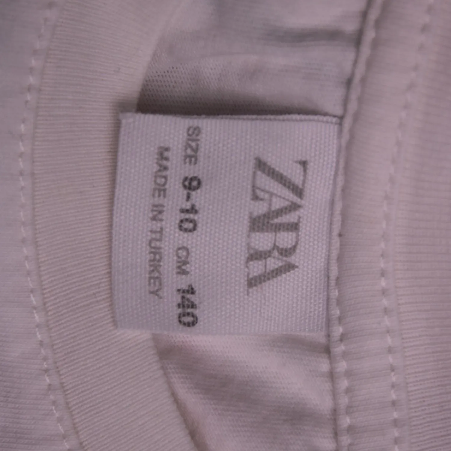 футболка Zara