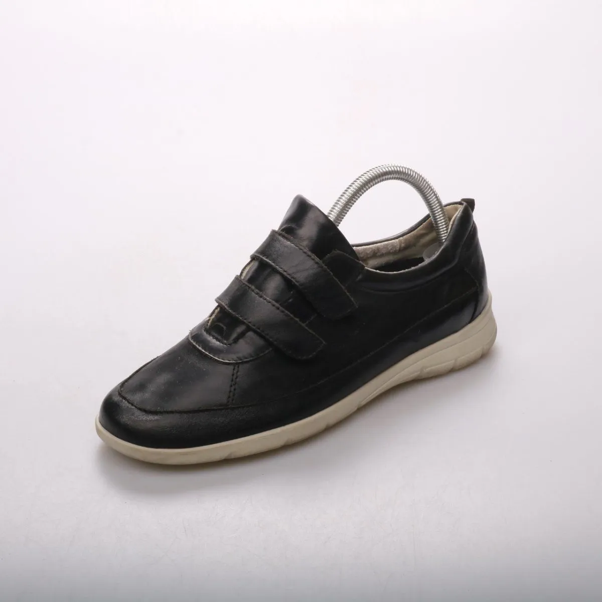 кроссовки U-Power