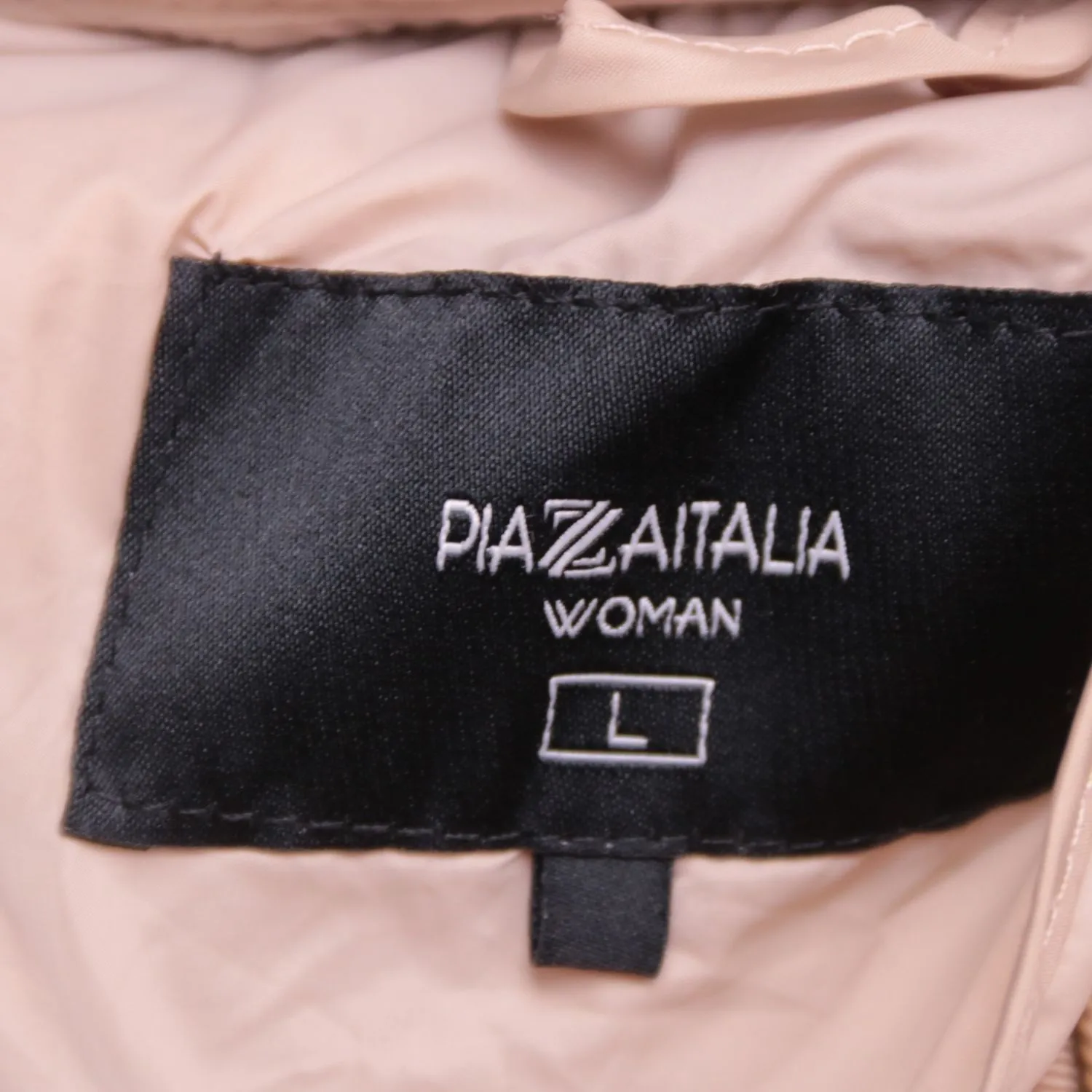 Бежевая куртка Piazza Italia с капюшоном, размер 48 (L)