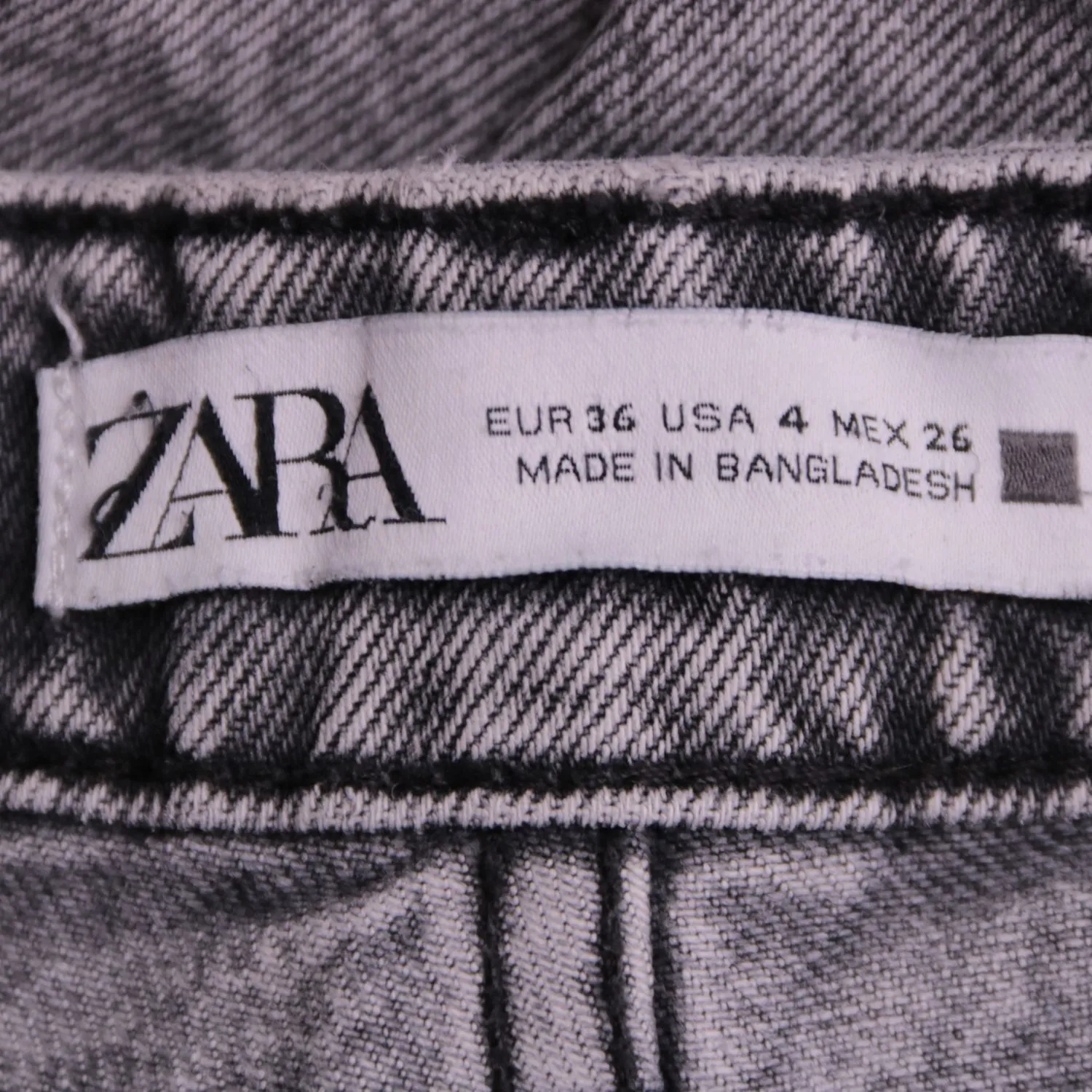 Серые прямые джинсы ZARA из плотного денима, размер 42 (S)