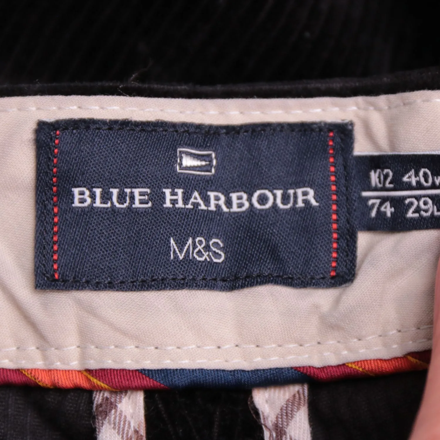 Чёрные брюки Blue Harbour из фактурного вельвета, размер 54 (XL)